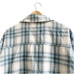 Boston Traders  Women’s Plaid Shacket Button Front Size Medium Blue White Pockets Photo 2