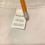 White Button Photo 5