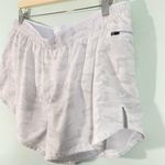 ASICS Women's White Camo Pull On Running Shorts With Lining Size XL Photo 1
