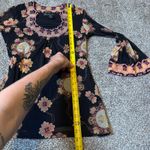 Vtg INC Boho Indie Trendy Black And Multicolor Floral Round Neck Bell 3/4 Sleeve Photo 4