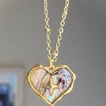 Handmade gold tone stainless steel heart sparkle shell necklace🐚⭐️🌀 Photo 1