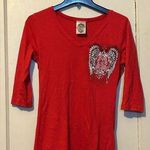 Vocal Wings V-Neck Short Sleeve Shirt | Size: M | Red Photo 2