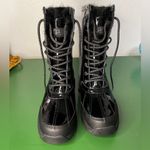 UGG  Adirondack Boot Patent (Black) Photo 7