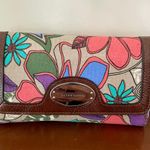 Jaclyn Smith Wallet Photo 0