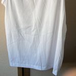 FINAL MARKDOWN Ladies White tank top medium Photo 3