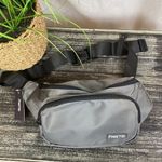 Freetoo Gray & Black Waist Travel Sport Bag Adjustable Fanny Pack NEW Photo 0