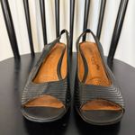 Gentle Souls Kenneth Cole O Me Oh My black leather heeled sandals size 7.5 Photo 7