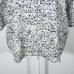 Old Navy Active White and Green Oversized Athletic Tee Size Large Sporty T-Shirt Photo 3