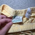 Fresh Produce NWT Vintage 90s Disney Yellow Capris Size Small Photo 2