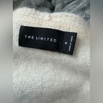 The Limited NICE PRETTY  sweater top💖🌷💗 Photo 8