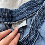 Universal Threads Flowy jean shorts Photo 2