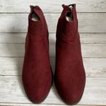 NWT Violet & Red Jackson Laser Cut Topline Booties in Burgundy Red Size 7.5 Photo 1