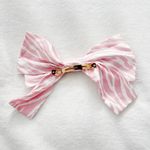 Anthropologie  Pastel Pink Zebra Bohemian Peasant Hair Farmhouse Hair Bow Barette Photo 1