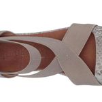 Kenneth Cole Gentle Soles by Women’s Sandals Ivory Size 10 Photo 1