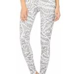 Alo Yoga Palm Springs Airbrushed Leggings Gray, White Womens Size Small $88 Photo 0