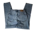 Madewell  The Mom‎ High Rise Tapered Leg Light Wash Jeans Women's 26 Photo 2