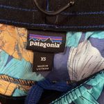 Patagonia  Women's Baggies™ Shorts - 5" - Best Fronds Channel Blue Photo 2