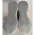 Nike  Size 8 Women's REVOLUTION 5 Athletic Shoes Sneakers Pink Photo 5