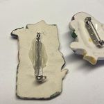 Lot Of 2 Ceramic Brooch Pins 1 TSC 2002 Vintage Photo 8