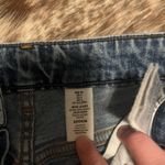 H&M  High-Waisted Jeans Mom Ankle Photo 3