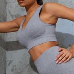 Pretty Little Thing Heather Grey V Neck Sports Bra Photo 9
