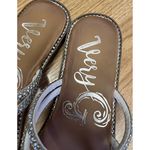 Very G  Elandra Sandals in Silver NEW Sz 7.5 Photo 2