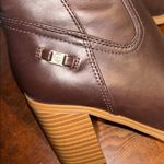 Gianni Bini Giani Bernini Brown Odettee Memory
Foam Block Heel Knee High Boots(Size 5M) Photo 11