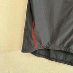 Under Armour  Accelerate Black Slit Back Top Size Medium Photo 7