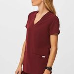 FIGS  Burgundy Casma Three-Pocket Scrub Top Size XS Photo 7
