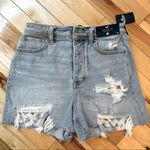 Hollister NWT  Ultra high-rise mom shorts size 0/24 Photo 0