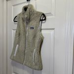 Patagonia Women’s  Los Gatos Fleece Vest Cream Tan Size Small Photo 2