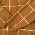 Forever 21 grid sweater Photo 2