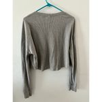Wild Fable Top Women's Large Gray Cropped Waffle Knit Cotton V-neck Thermal Photo 2