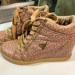 Guess tennis shoes, woman, size 7.5 Photo 0