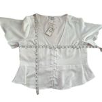 EXPRESS white simple short flutter sleeve v-neck peplum button blouse NWT XS Photo 2