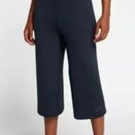 Nike Dri Fit Workout Capri Wide Leg Pants Womens Medium Black Elastic Wide Waist Photo 0