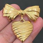 Vintage AVON Gold Photo 1