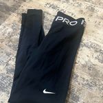 Nike  Black Pro 365 7/8 Length Leggings Size Small Photo 2
