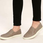 Steve Madden NEW  Ecentrcq Grey Quilt Sneakers Photo 0