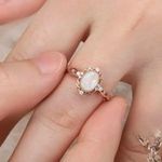 Elegant 18K Rose Gold Photo 1