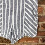 ASOS Gray White Striped Linen High Rise Side-Zip Shorts Women's Size US 6 Photo 2