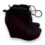 Shi by Journeys Black Lace Up Wedge Faux Suede Booties Sz 5 Photo 0