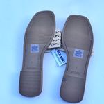 Old Navy Women's Crafted Flower Design Totally Natural Slip On Sandals Sz 8 Photo 5