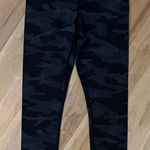 Athleta  Elation 7/8 Tight Leggings Camo Grey Black XS Photo 0