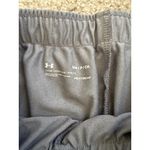 Under Armour  Shorts Small Photo 2