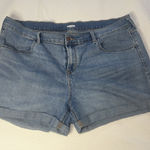 Old Navy Old‎ Navy Women's Plus Size 18 Light Blue Wash Denim Cuffed Shorts 3.5 In Inseam Photo 0