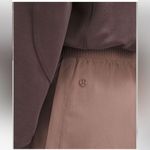 Lululemon NWT Stretch Woven Relaxed-Fit High-Rise Short 4"/
Taupetastic Photo 5