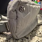 Lululemon Everywhere Belt Bag 1L Photo 11
