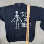 Vintage 90s Trick or Treat Skeleton Halloween Spooky Black Crewneck Sweatshirt Size XL Photo 5