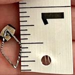 Dark grey/black post earrings Photo 4